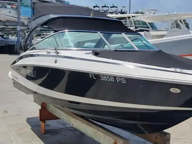 Regal 2500 Bowrider