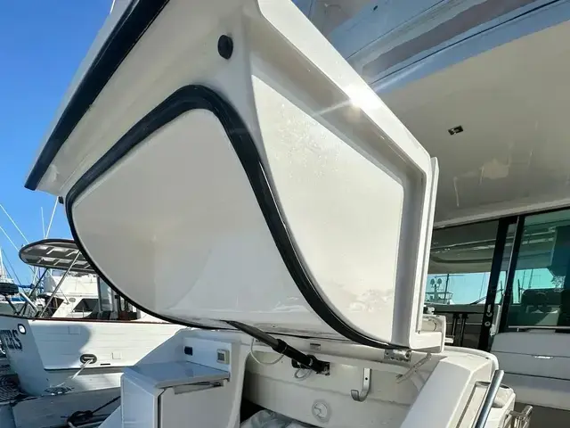 Tiara F44 Flybridge