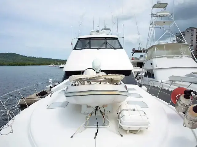 Riviera Enclosed Flybridge