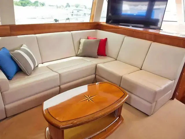 Riviera Enclosed Flybridge