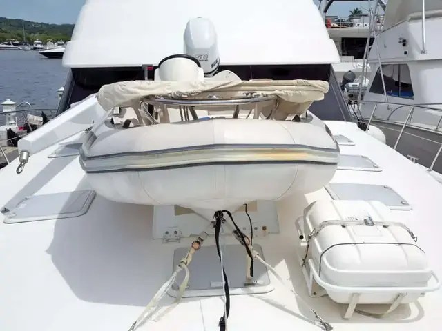 Riviera Enclosed Flybridge