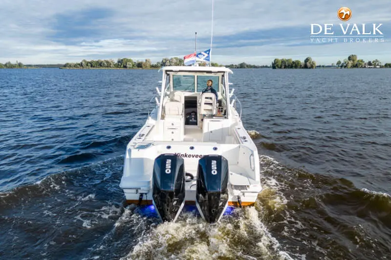 2022 Boston Whaler 285 conquest pilothouse