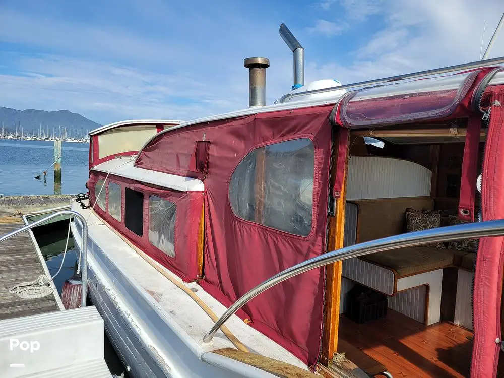 1951 Monk tri cabin canoe stern diesel motor yacht