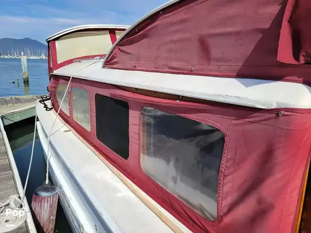 Monk Tri Cabin Canoe Stern Diesel Motor Yacht