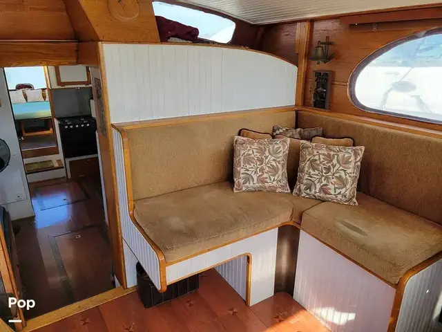 Monk Tri Cabin Canoe Stern Diesel Motor Yacht