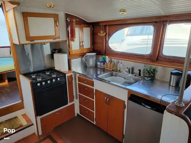 Monk Tri Cabin Canoe Stern Diesel Motor Yacht