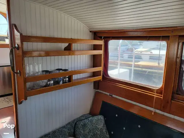 Monk Tri Cabin Canoe Stern Diesel Motor Yacht