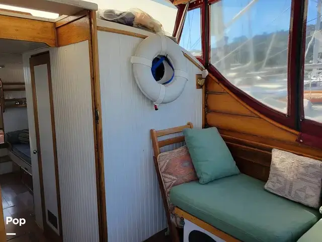 Monk Tri Cabin Canoe Stern Diesel Motor Yacht