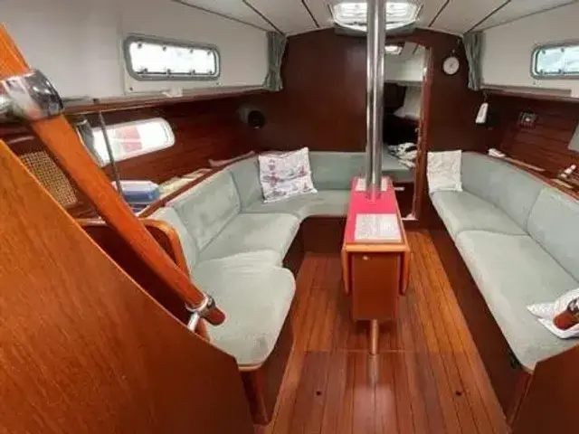 Beneteau Oceanis 36 Cc