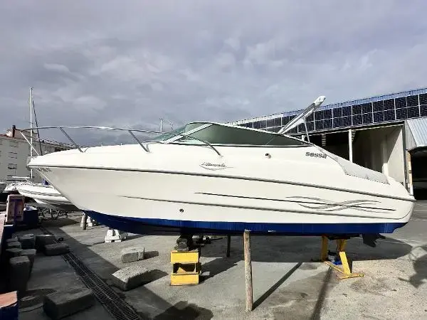 2002 Sessa islamorada 23