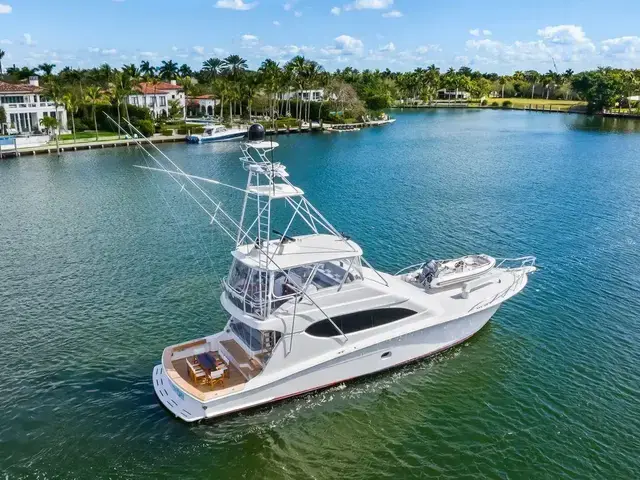 Hatteras 68 Convertible