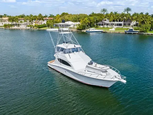 Hatteras 68 Convertible