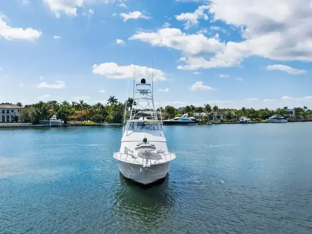 Hatteras 68 Convertible