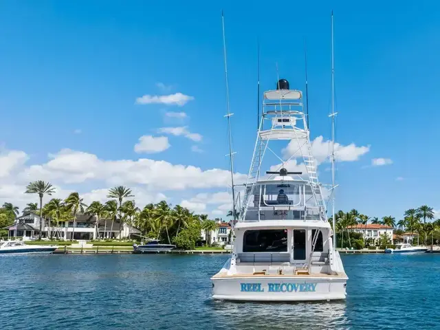 Hatteras 68 Convertible