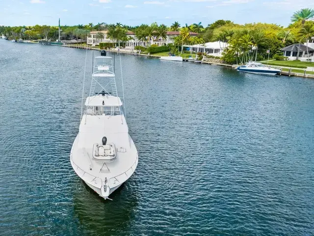 Hatteras 68 Convertible