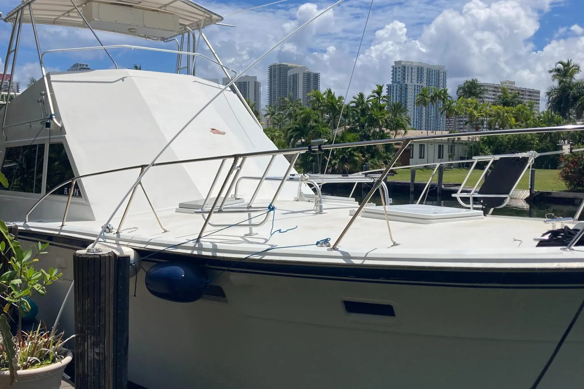 1976 Hatteras 46