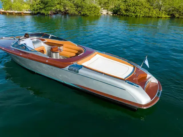 Riva 33 Aqua Super