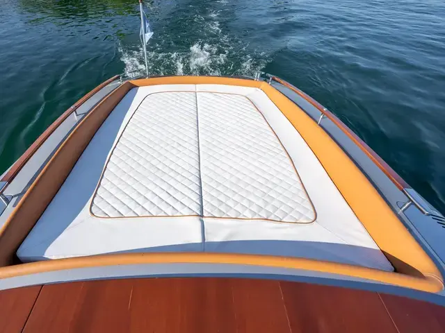 Riva 33 Aqua Super