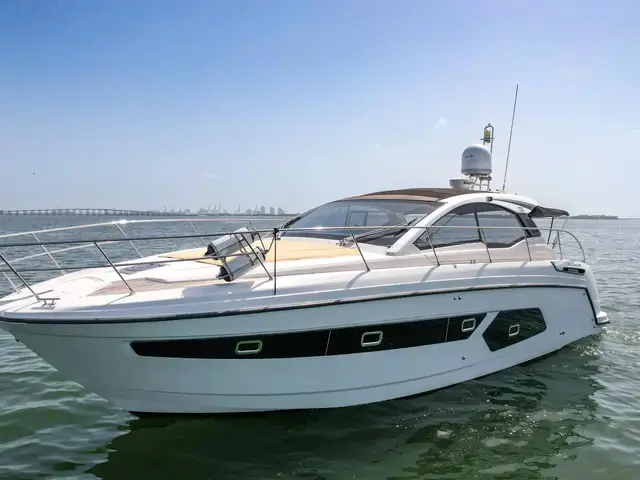 Azimut 43