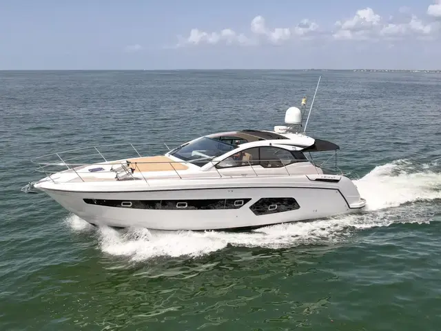 Azimut 43