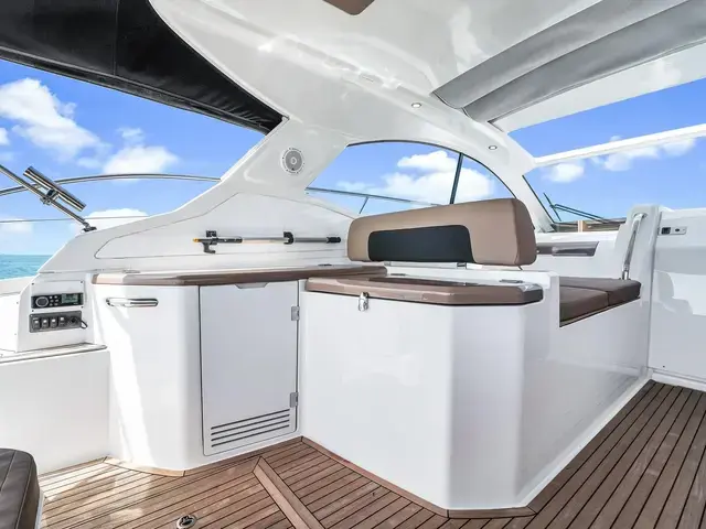 Azimut 43