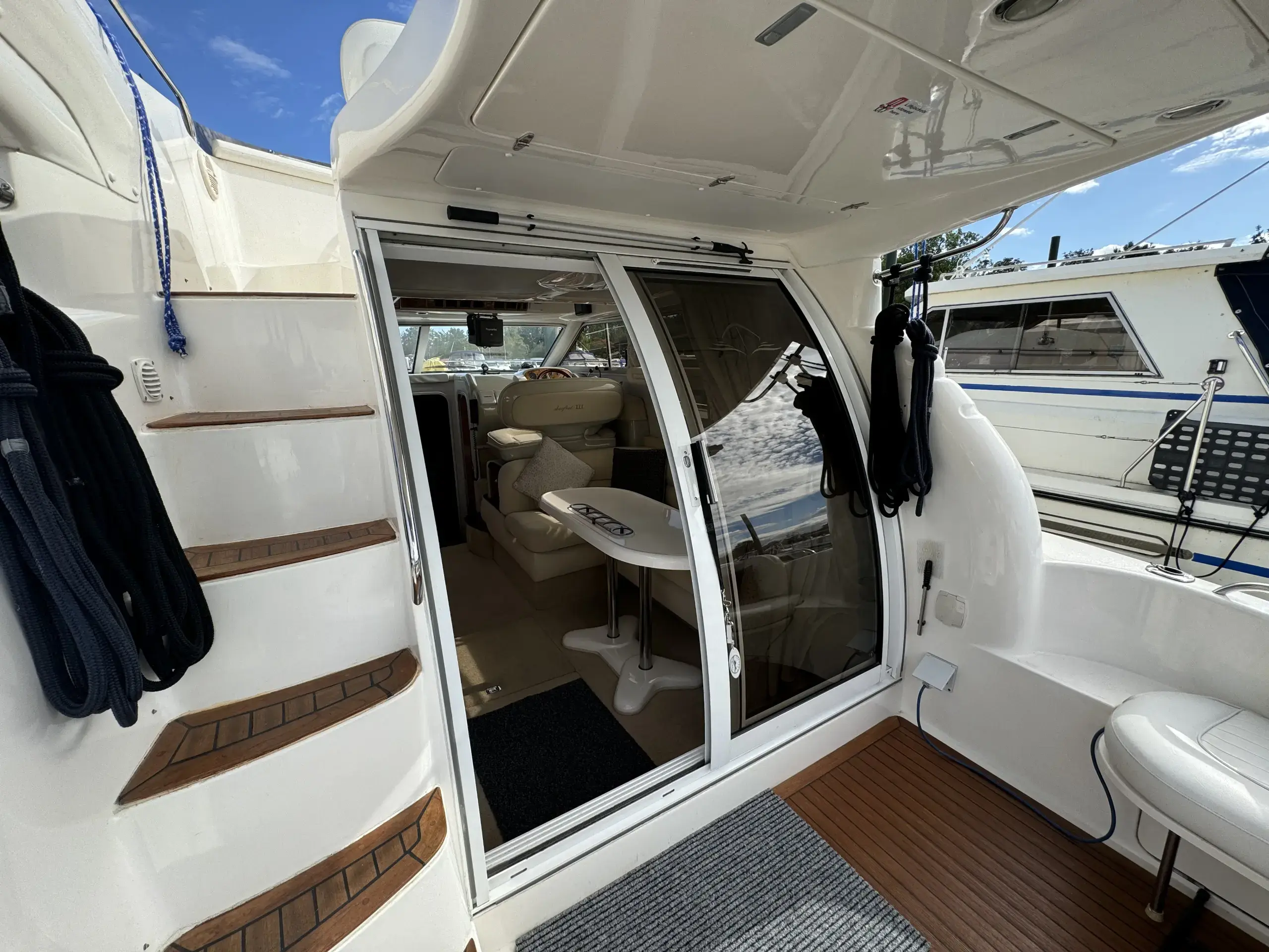 1996 Sealine 330 statesman