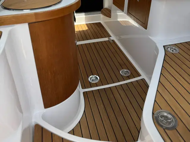 Aquador 28 HT