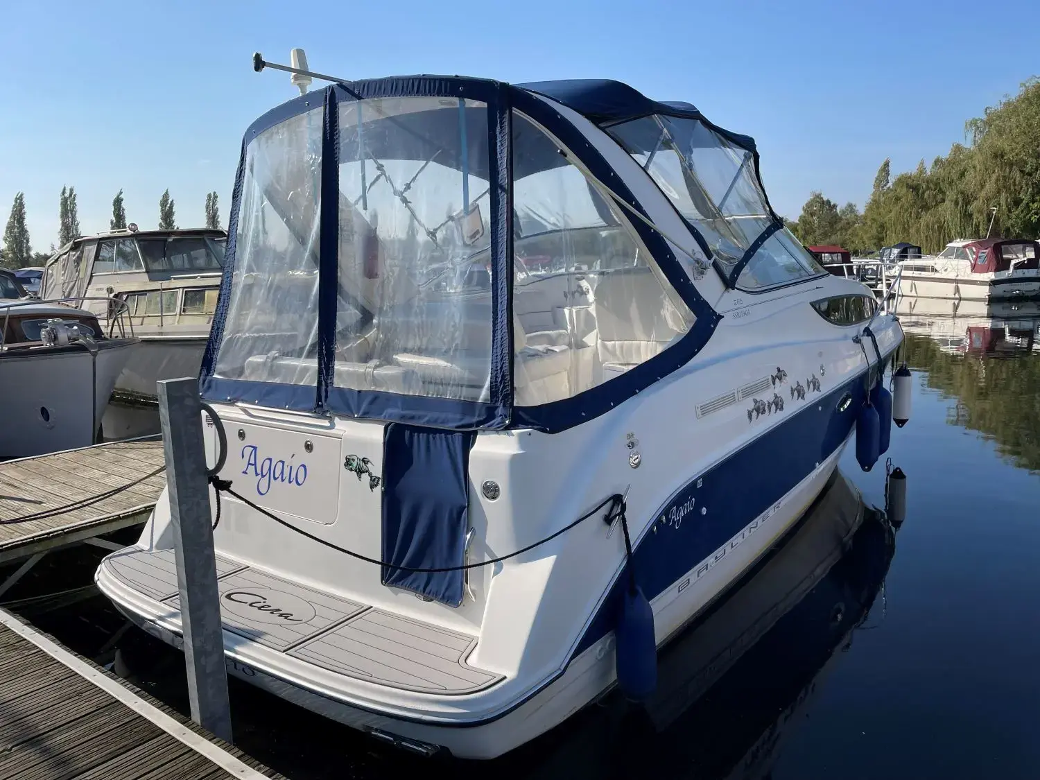 2005 Bayliner 285