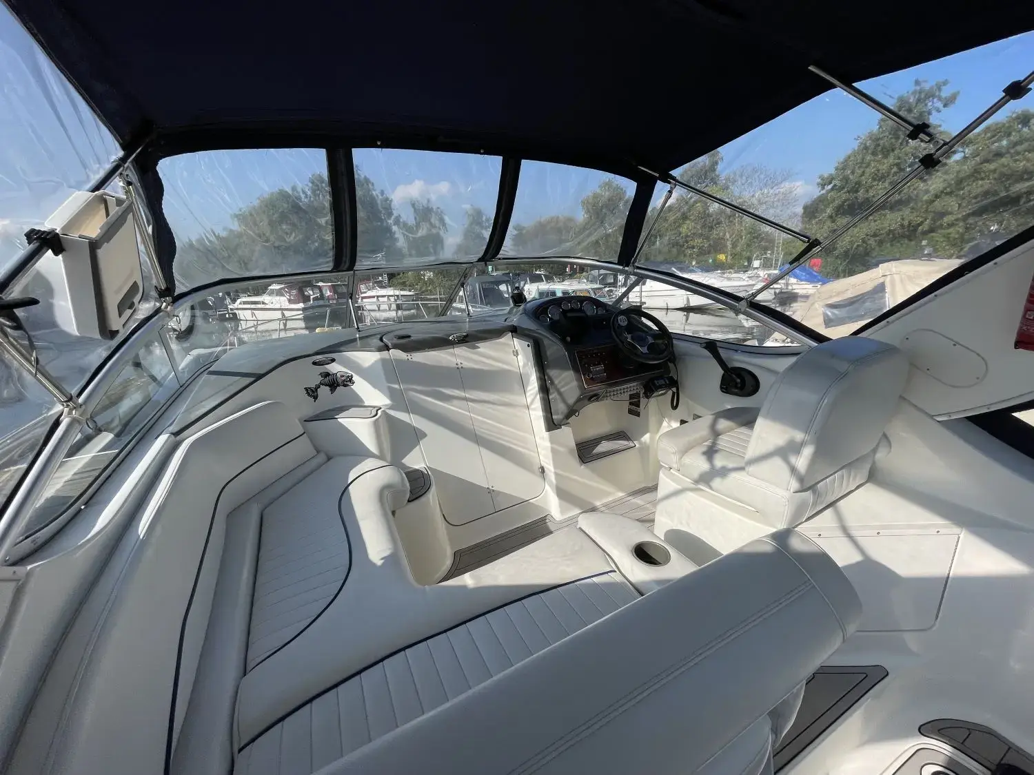 2005 Bayliner 285