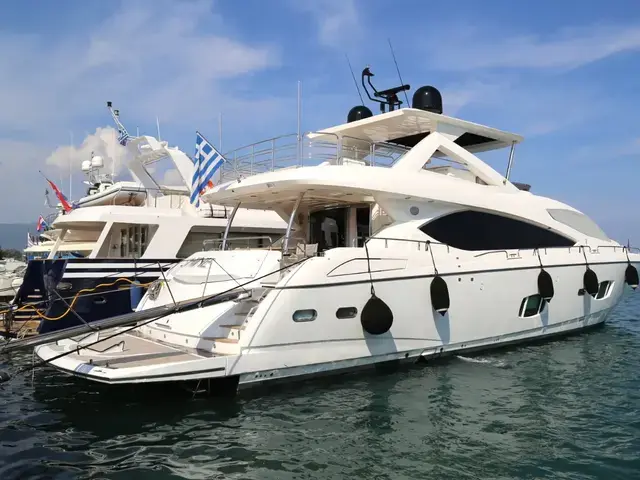 Sunseeker 88 Yacht