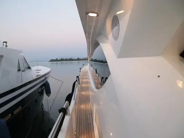 Sunseeker 88 Yacht