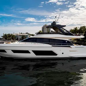 2020 Ferretti Yachts 670