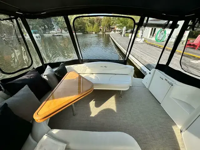 Sea Ray 380 Sundancer