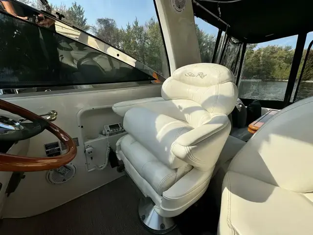 Sea Ray 380 Sundancer