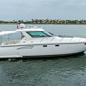 2004 Tiara 44