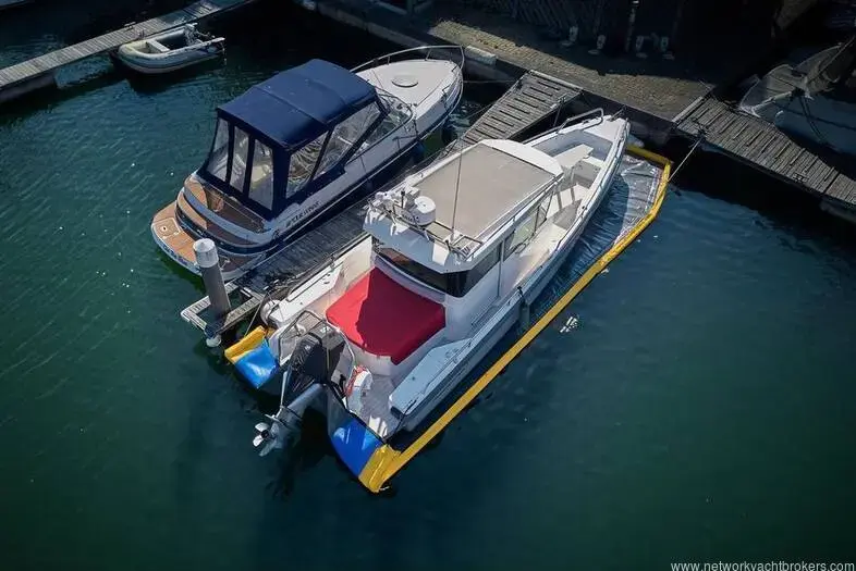 2019 Axopar 28 cabin