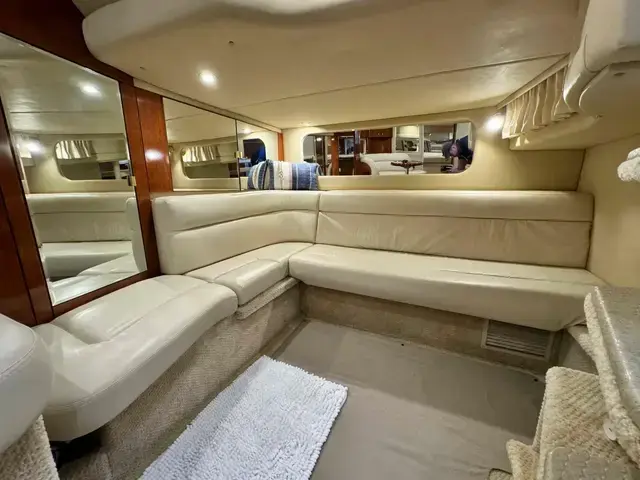 Sea Ray 380 Sundancer