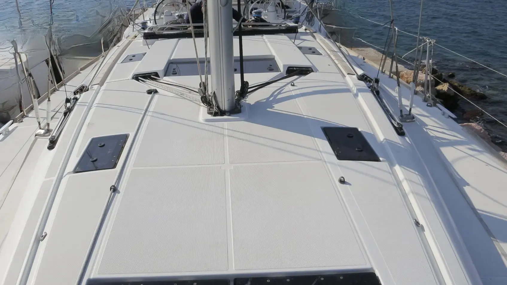 2014 Jeanneau sun odyssey 469