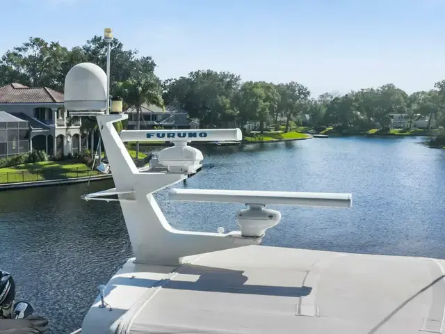 Hatteras Cockpit Motoryacht