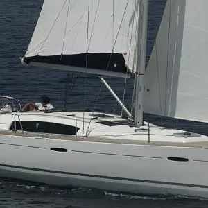 2010 Beneteau Oceanis 43