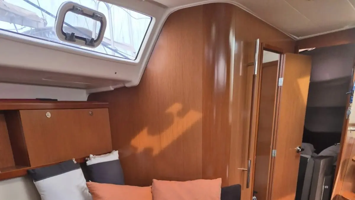 2010 Beneteau oceanis 43