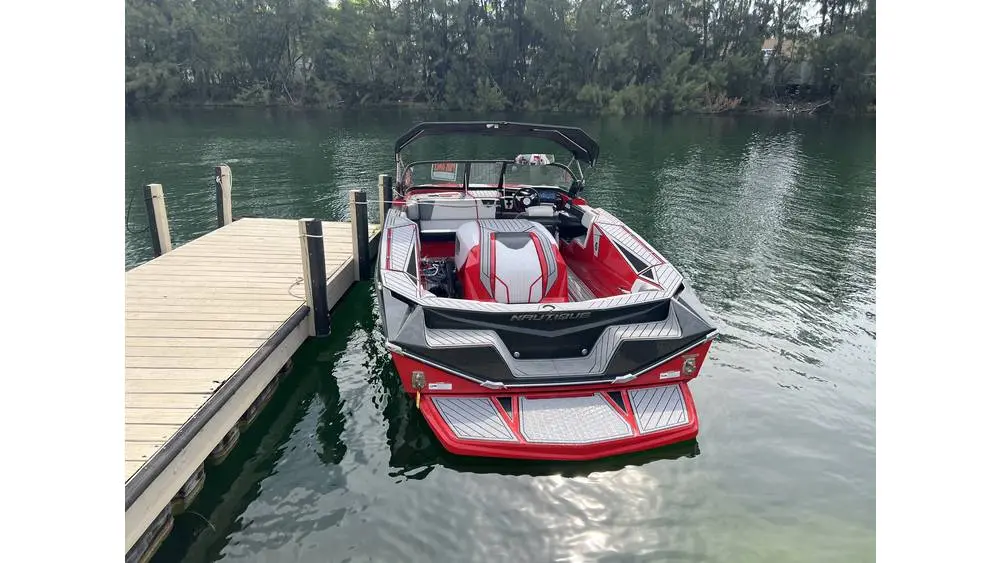 2019 Nautique ski