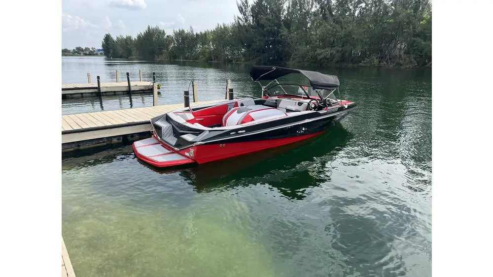 2019 Nautique ski