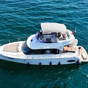 2018 Bavaria E40 Flybridge