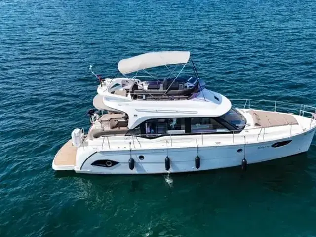 Bavaria E40 Flybridge