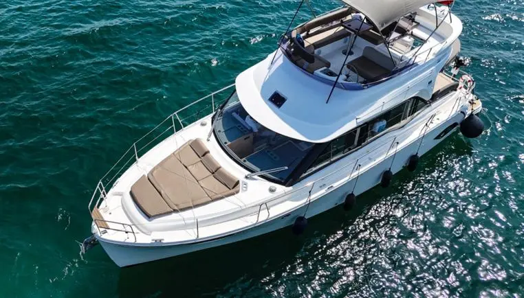 2018 Bavaria e40 flybridge