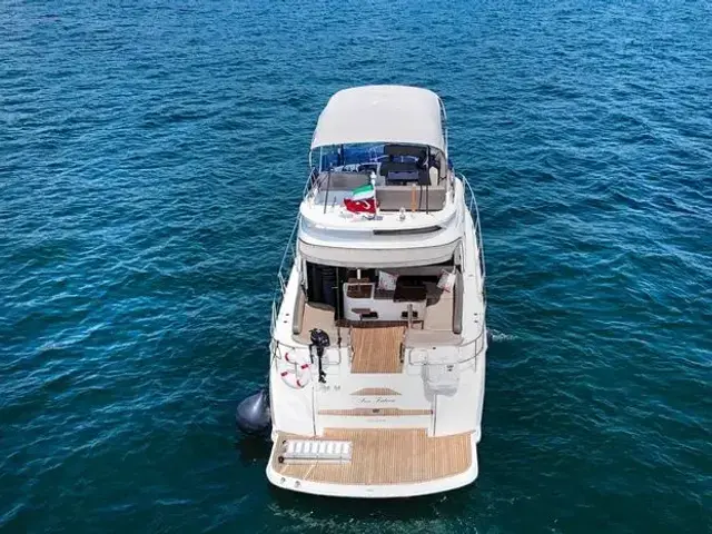 Bavaria E40 Flybridge