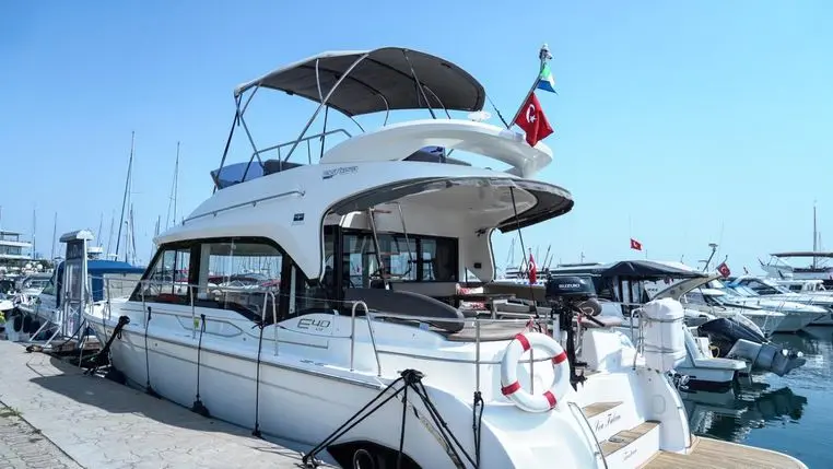 2018 Bavaria e40 flybridge