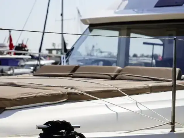 Bavaria E40 Flybridge