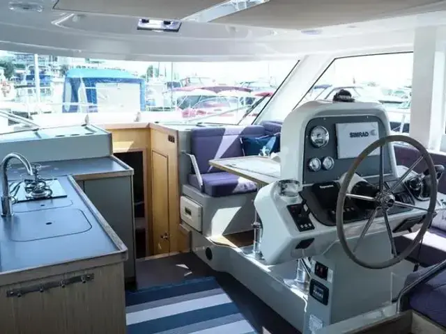 Bavaria E40 Flybridge